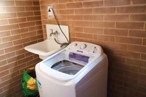 Ch�cara Com Piscina Aquecida Em Condom�nio Fechado