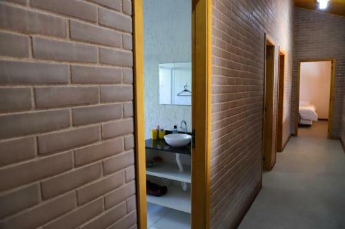 Ch�cara Com Piscina Aquecida Em Condom�nio Fechado