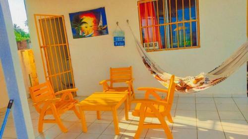 Quintal De Praia (p� Na Areia).