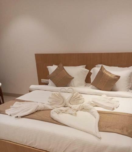 Maakripa Hotel & Banquets