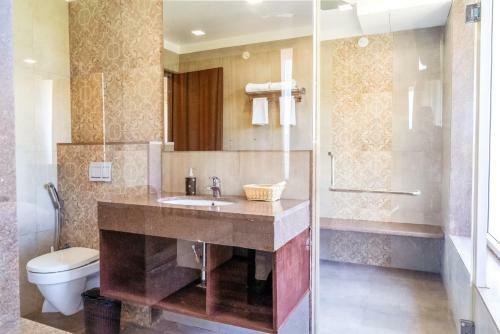 Hotel Candolim Suites