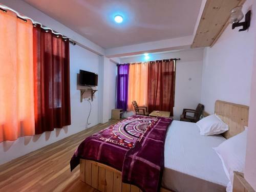 Hostal Dwine Stay
