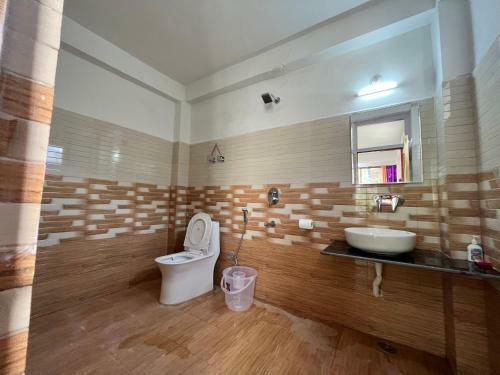 Hostal Dwine Stay