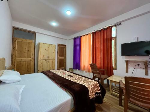 Hostal Dwine Stay