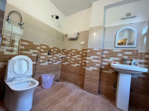 Hostal Dwine Stay