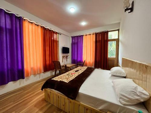 Hostal Dwine Stay
