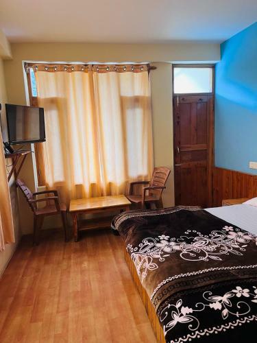 Hostal Dwine Stay