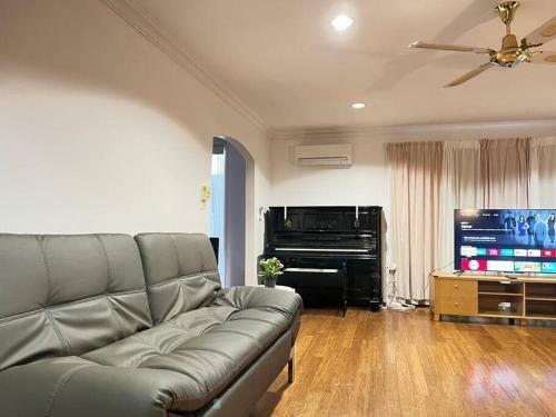 Apartamento Hawker 4br House ?air-con, Wifi, Netflix, Parking?