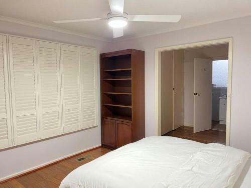 Apartamento Hawker 4br House ?air-con, Wifi, Netflix, Parking?