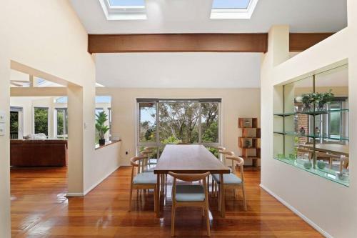 Blue Mountain's Charm / Wentworth Falls