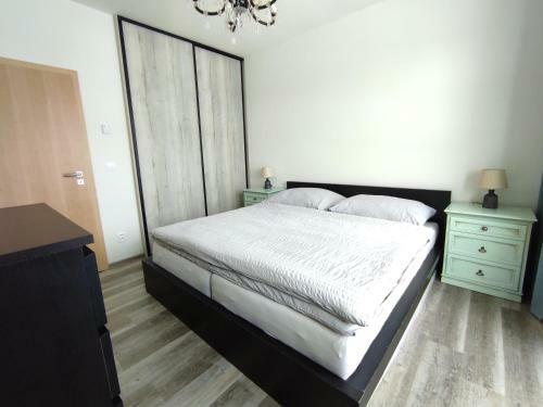Apartm�ny ?�?ky Ii.