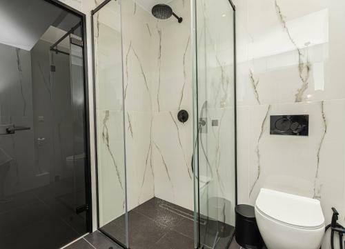 Akaly Apartment