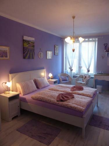 Hostal Penzion Kovarna