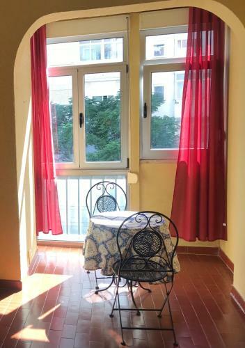 Apartamento Studio At 4 Min Walk From The Beach, Oeiras