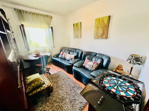 Villa Moradia De Luxo Com Piscina E Jardim