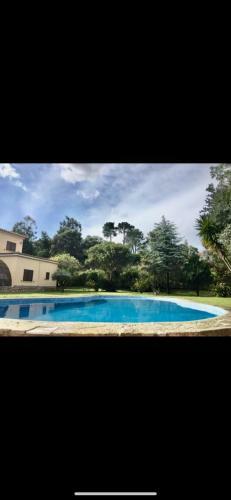 Villa Moradia De Luxo Com Piscina E Jardim