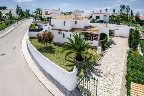 Villa Amizade