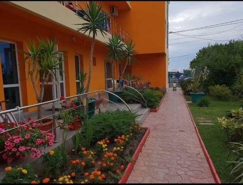Hostal Vila Oranj
