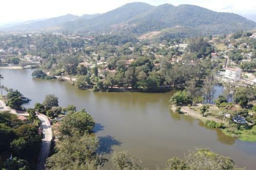 Chal� Pedal Lago Javary