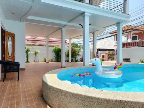 Villa Lagoon Pattaya Resort