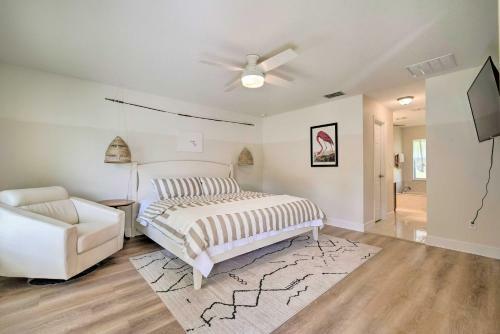 Peaceful Home With Yard, Walk To Rainbow River!