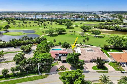 Gorgeous 6 Br Home W Heated Pool & Golf View
