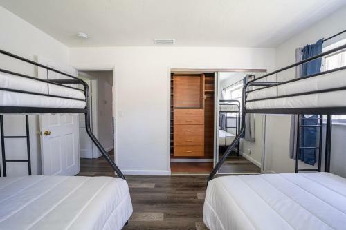 Hostelbay