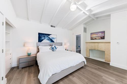 Private Beachfront Resort Style Home ..