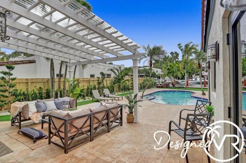 7br Charm With Heated Pool And Waterview