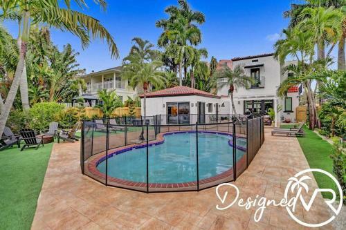 7br Charm With Heated Pool And Waterview