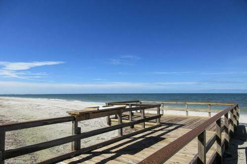 Apartamento Leonardo Arms 514 Condo