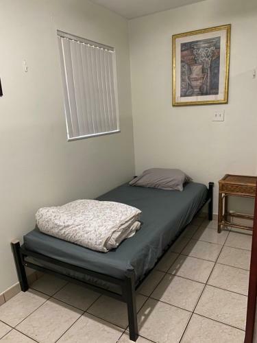 Albergue Private Cubicle - Single Bed - Mixed Shared Dorm - Miami Airport