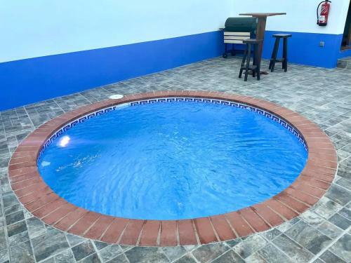 Dos Villas Entre Ciervos Y Cervantes