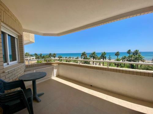 Apartamento Casa Oroel - Ivan Luxury Homes - Frontal 4� Planta - 1� Linea De Playa