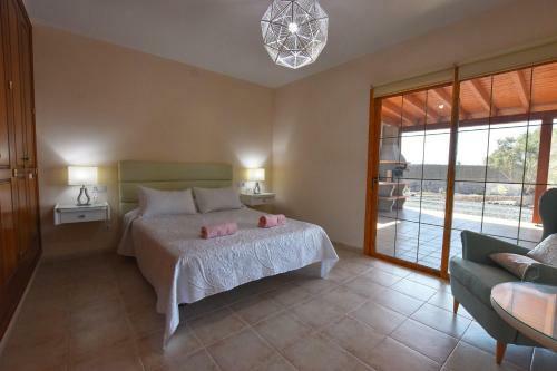 Book Jet - Villa Alegria With Private Pool