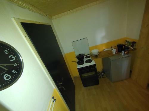 Privatelittlesingelwgroomaltenessen