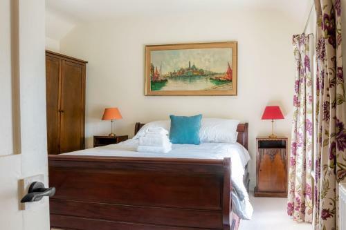 The Old Post Office - Spacious 4 Bed House!