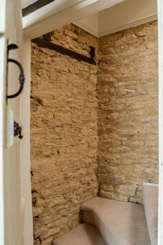 The Old Post Office - Spacious 4 Bed House!