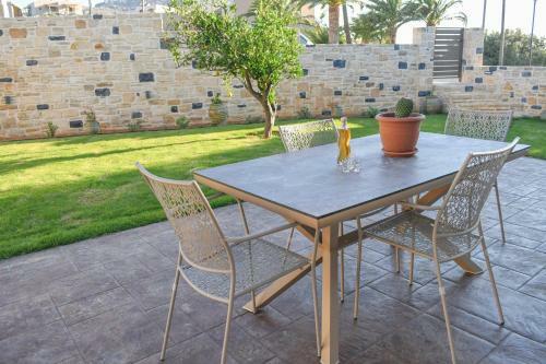 Paul's Villa Plakias
