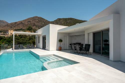 Luxury Villa Oxygen In Sfinari With Sunset Views