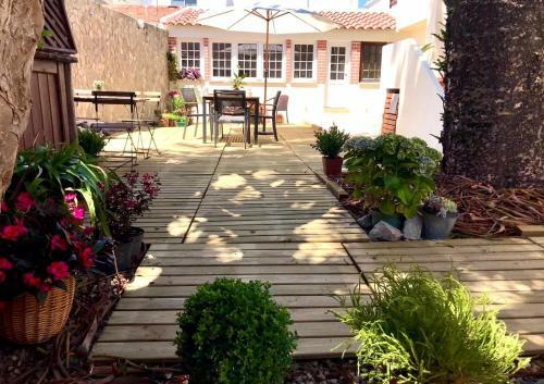 Hostal Casa Blanca Lapaduzo