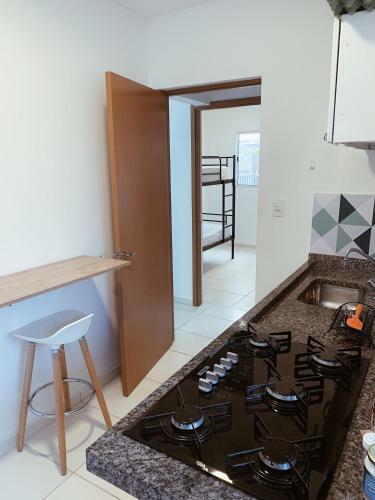 Apartamento Moderno, 2 Qts E Garagem Coberta