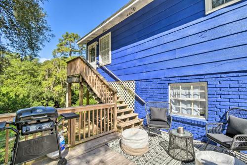Waterfront Middleburg Getaway With Fire Pit!