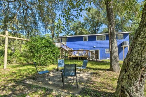 Waterfront Middleburg Getaway With Fire Pit!