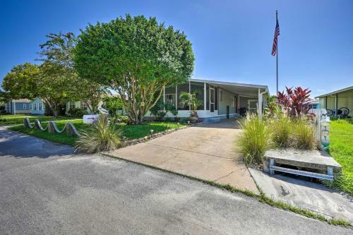 Jungle River Oasis With Boat Dock And Kayaks!