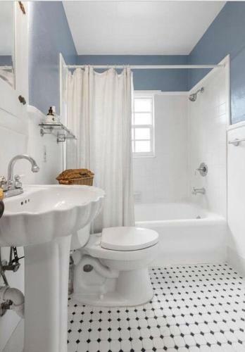 Historic Florida 4 Bedroom Home With Pool, Parking