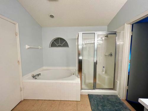 Tampa Getaway Pool House