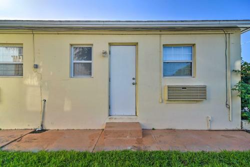 Apartamento Madeira Beach Condo With Patio, Walk To Gulf!