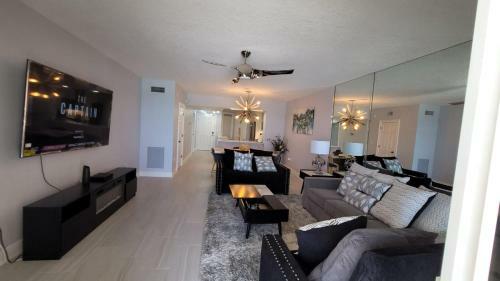 Apartamento Exclusive Beach Front Condo In North Redington