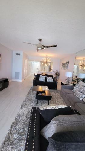 Apartamento Exclusive Beach Front Condo In North Redington